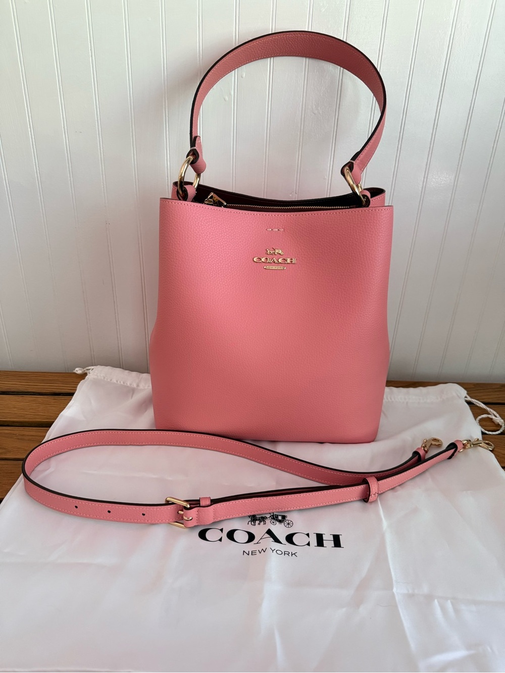 Coach Town Bucket bag in Bubblegum pink! - Picture 8 of 9